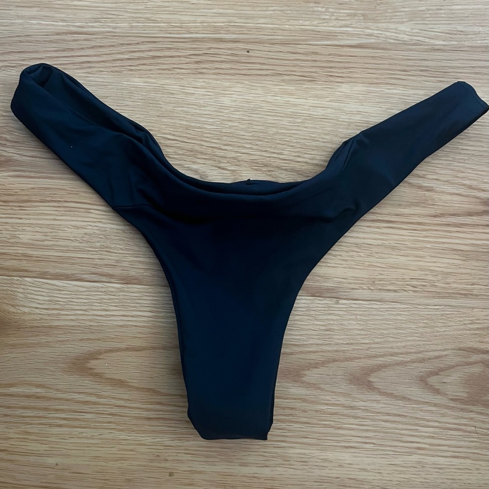 Black thong bikini
